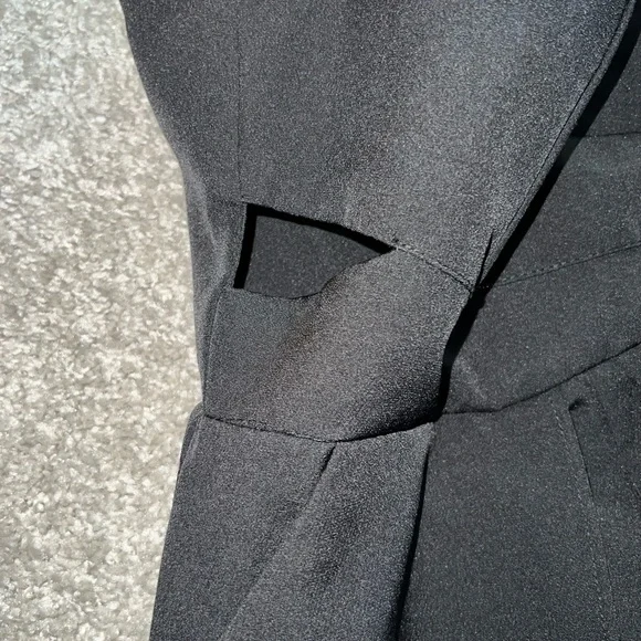 Jumpsuit - Picture 5 of 8